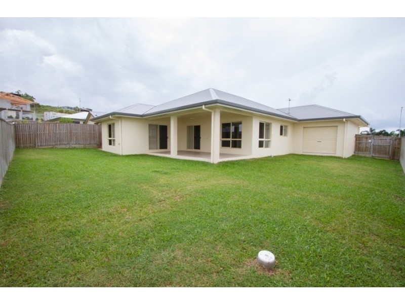 11 Pincer Court, Bushland Beach QLD 4818