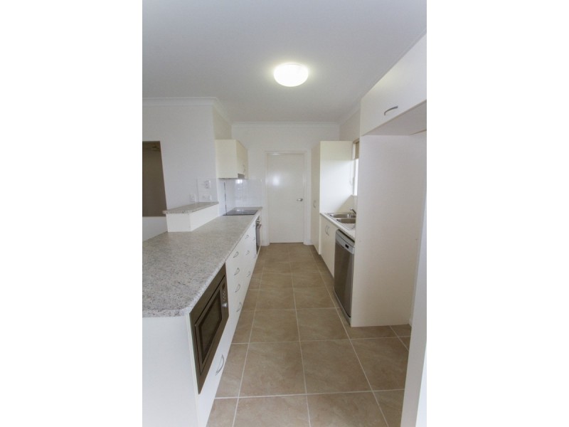 11 Pincer Court, Bushland Beach QLD 4818