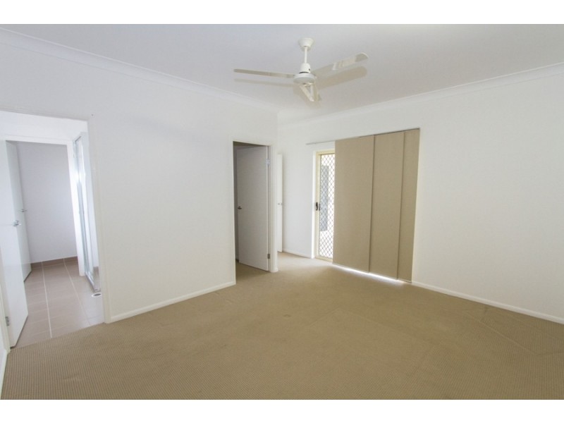 11 Pincer Court, Bushland Beach QLD 4818