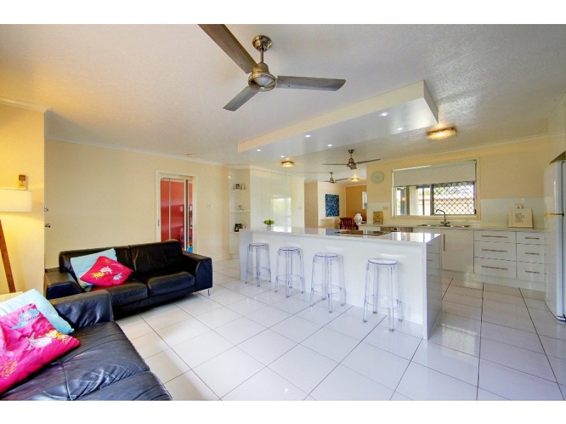 13 Brookhurst Avenue, Kirwan QLD 4817