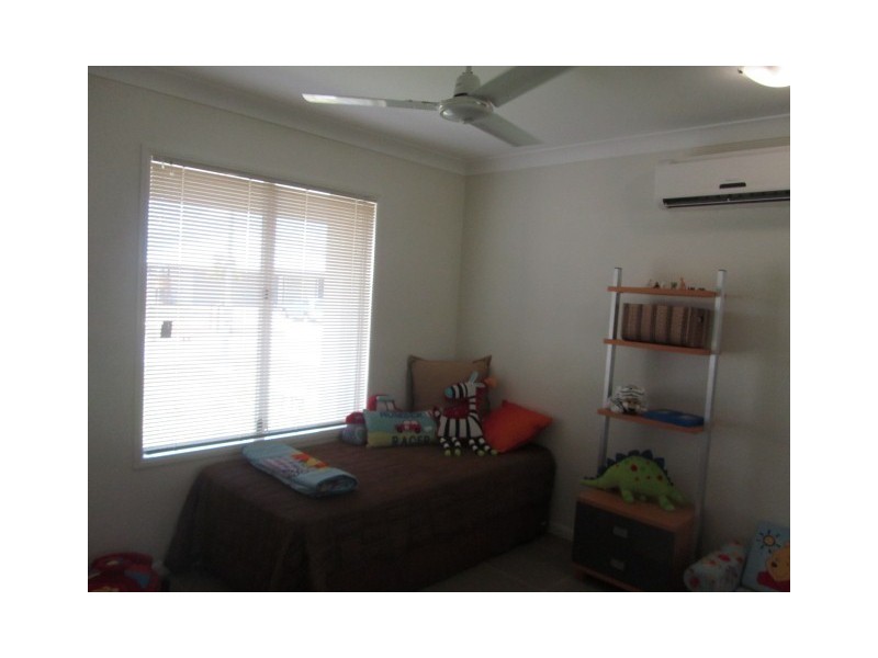 13 Iona Avenue “Northshore”, Burdell QLD 4818