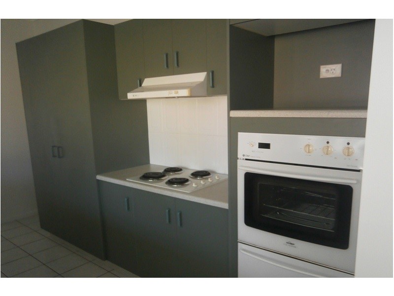 8 St Helens Drive, Mount Louisa QLD 4814