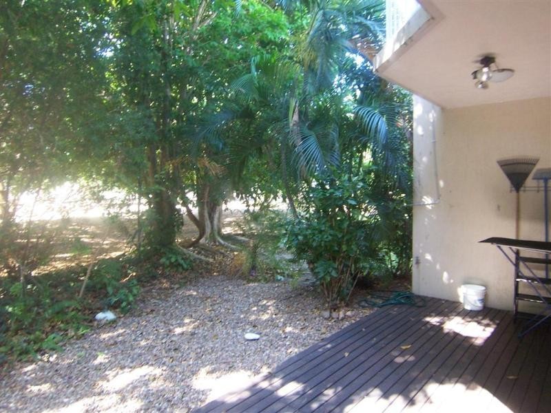 2/19 Second Avenue, Railway Estate QLD 4810