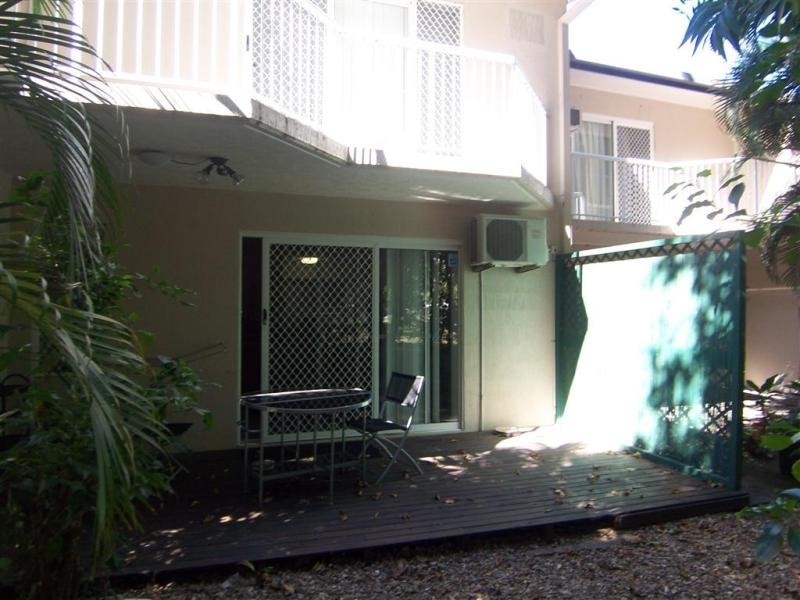 2/19 Second Avenue, Railway Estate QLD 4810