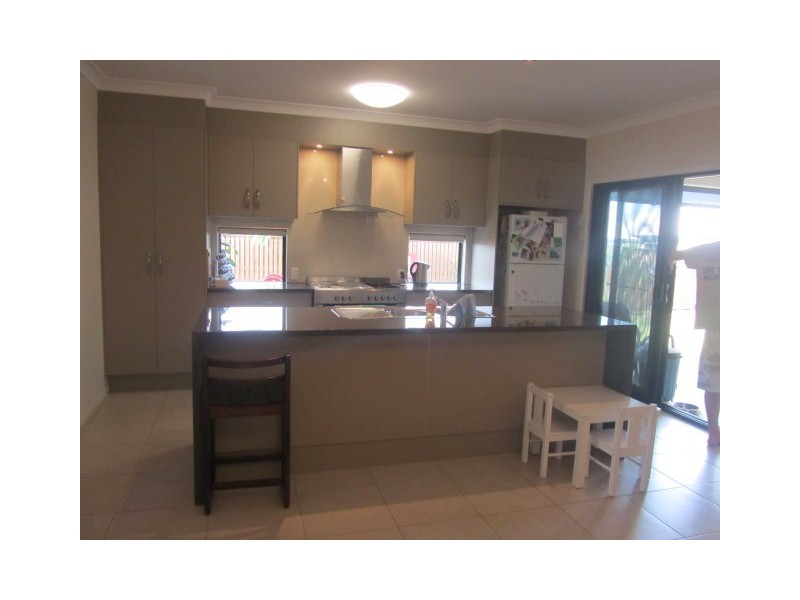 53 RATTRAY STREET, Bushland Beach QLD 4818