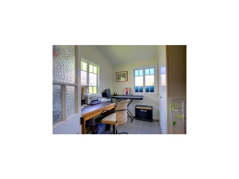 73 BELL STREET, South Townsville QLD 4810