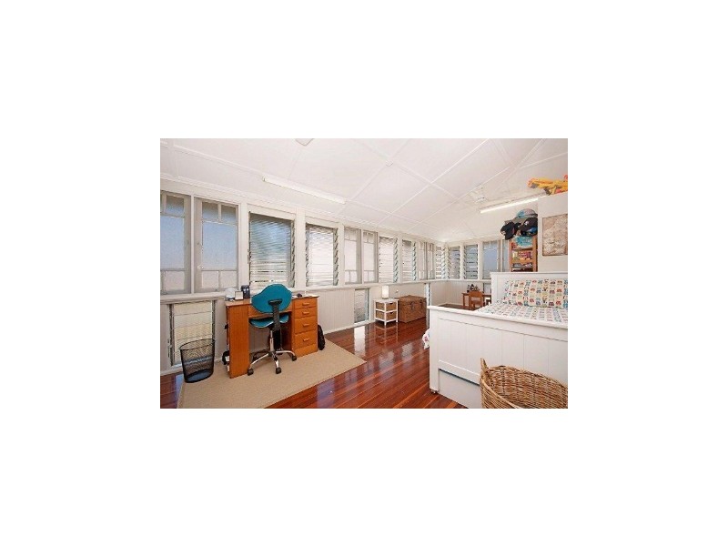 38 Thompson Street, Mundingburra QLD 4812