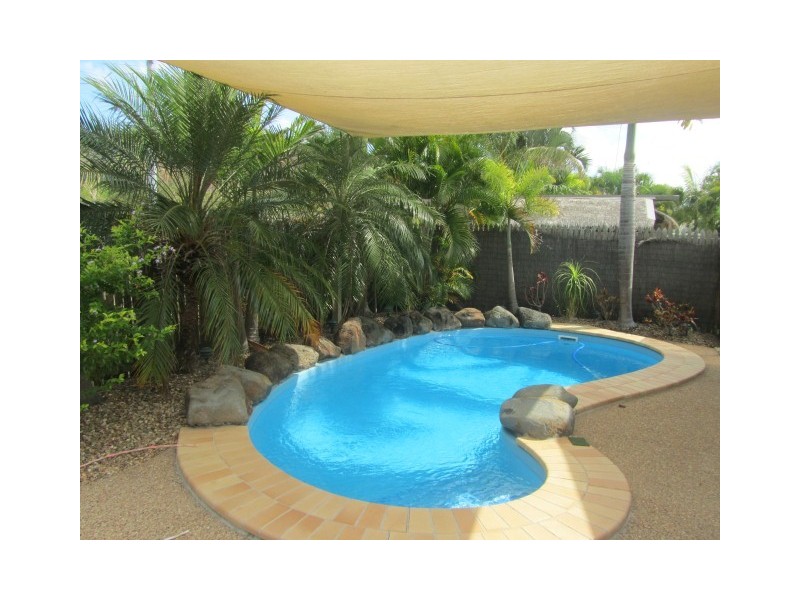 31 Dickenson Place, Kirwan QLD 4817