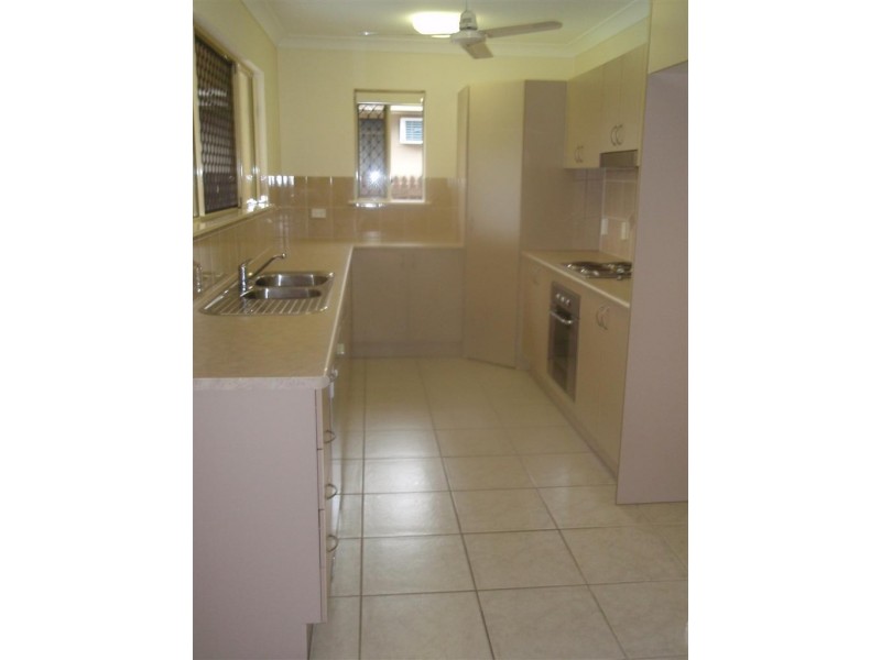 60 WATERLILY, Douglas QLD 4354