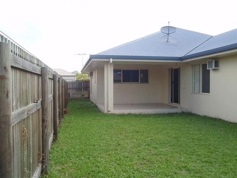 60 WATERLILY, Douglas QLD 4354