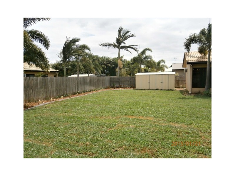 69 BAMBOO CRESCENT, Mount Louisa QLD 4814