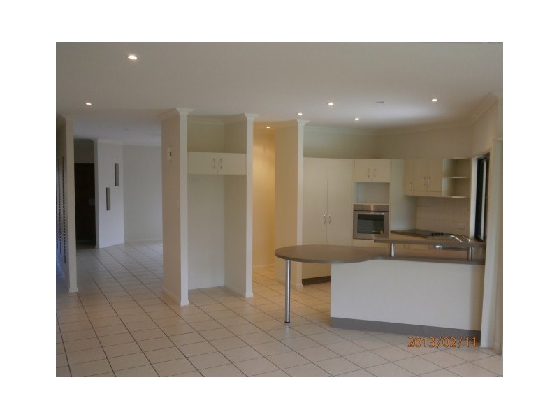 69 BAMBOO CRESCENT, Mount Louisa QLD 4814