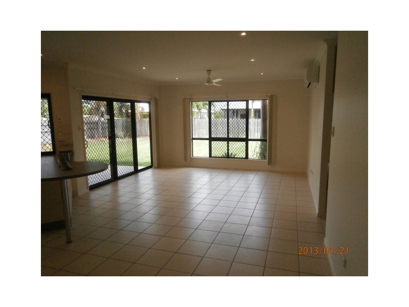 69 BAMBOO CRESCENT, Mount Louisa QLD 4814