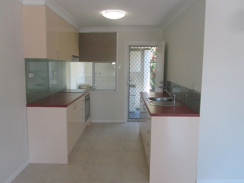 2/18 Wandella Crescent, Cranbrook QLD 4814