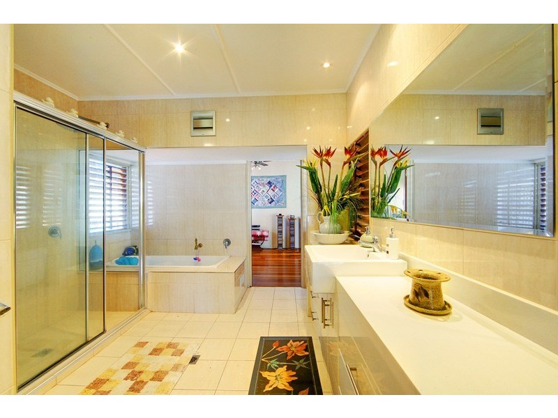 9 Macrossan Street, South Townsville QLD 4810