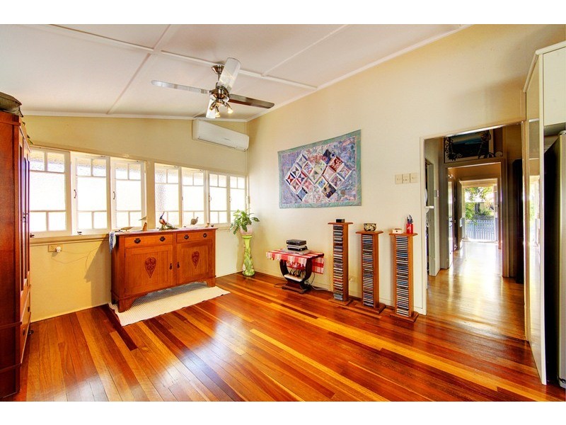 9 Macrossan Street, South Townsville QLD 4810