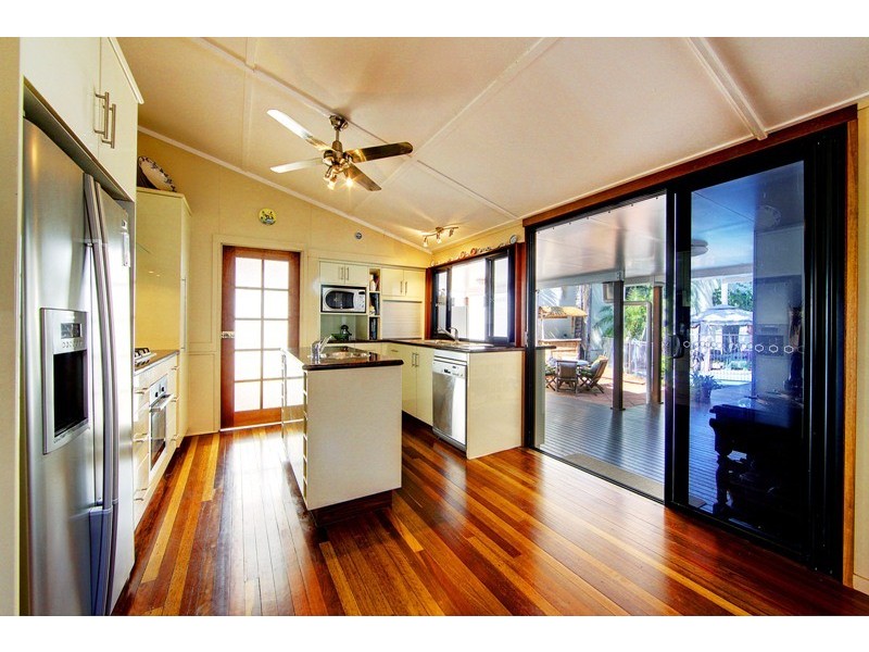 9 Macrossan Street, South Townsville QLD 4810