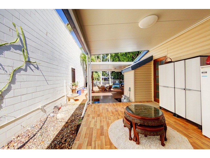 9 Macrossan Street, South Townsville QLD 4810