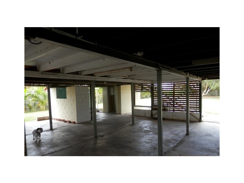 35 Ninth Avenue, Railway Estate QLD 4810