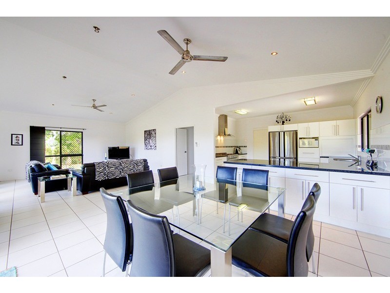 10 Shady Lane, Alligator Creek QLD 4816