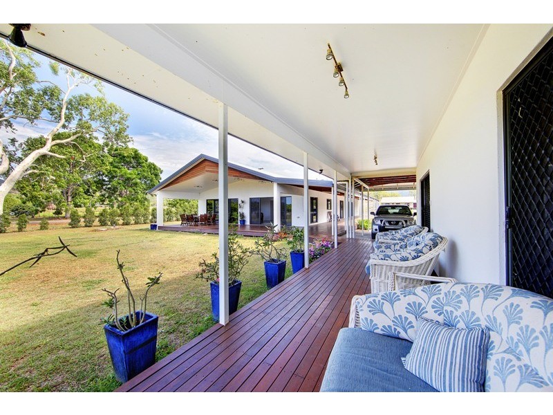 10 Shady Lane, Alligator Creek QLD 4816