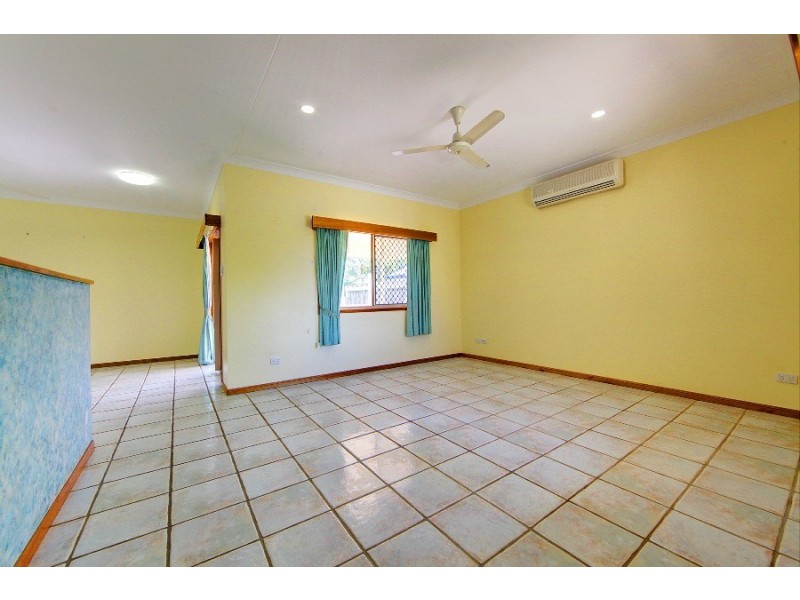 5 Goldenwood Mews, Kirwan QLD 4817