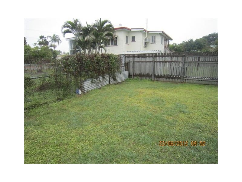 16 Haig Street, Pimlico QLD 4812