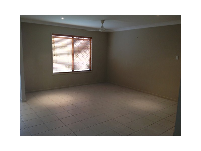 2 GILLINGHAM CT, Kirwan QLD 4817