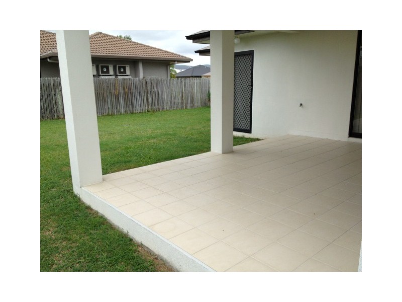 2 GILLINGHAM CT, Kirwan QLD 4817