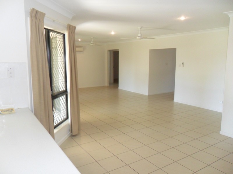 71 Woodwark Drive, Bushland Beach QLD 4818