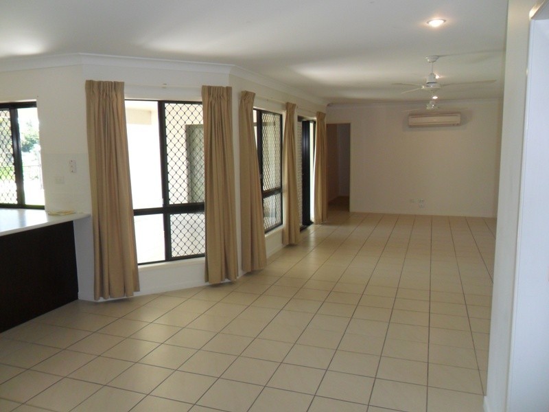 71 Woodwark Drive, Bushland Beach QLD 4818