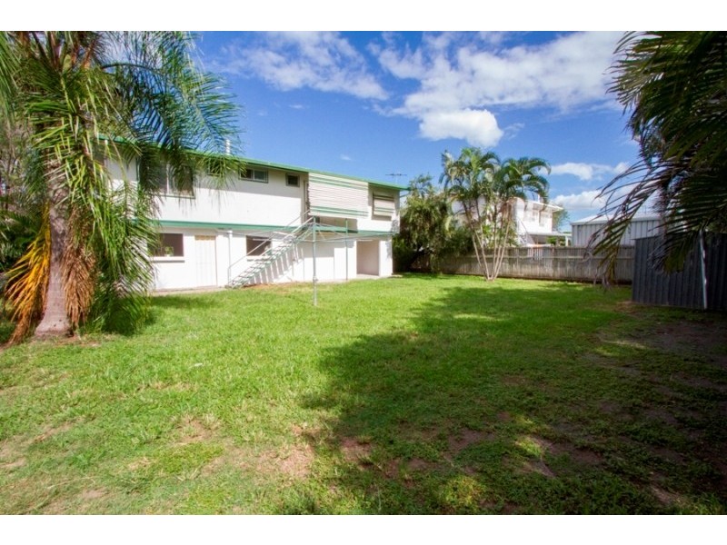 1 Catherine Crescent, Kelso QLD 4815