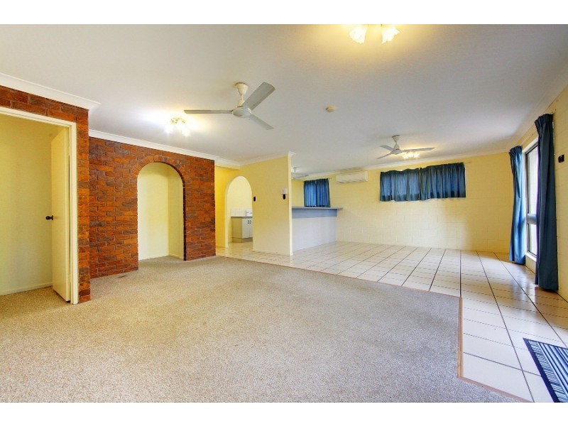 3/44 Cheyne Street, Pimlico QLD 4812