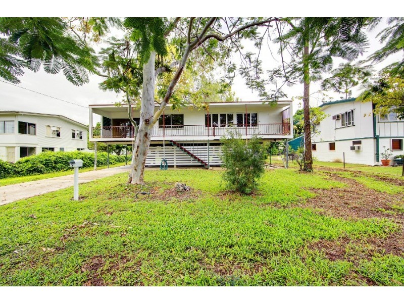 7 Fraser Avenue, Cranbrook QLD 4814