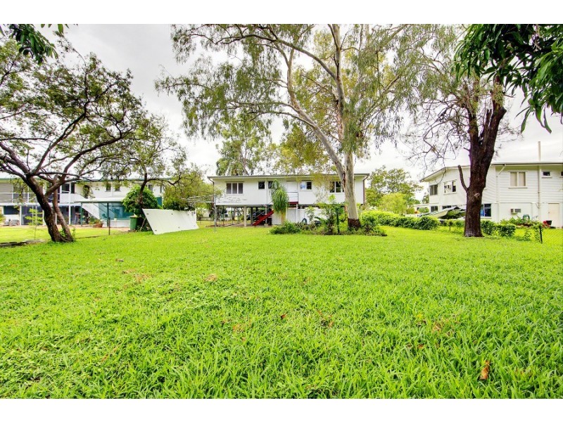7 Fraser Avenue, Cranbrook QLD 4814