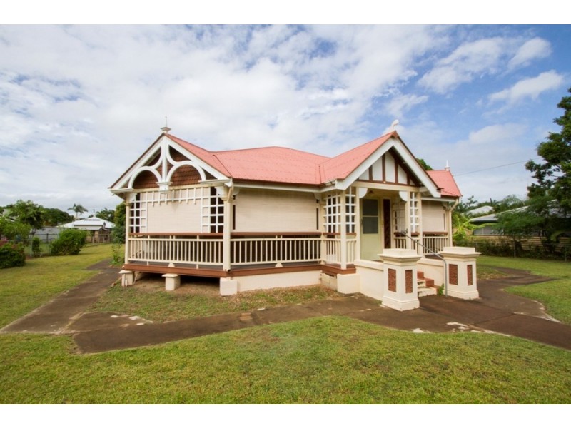 10 Ralston Street, West End QLD 4810