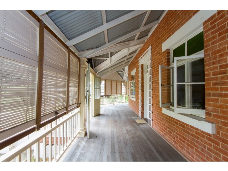 10 Ralston Street, West End QLD 4810