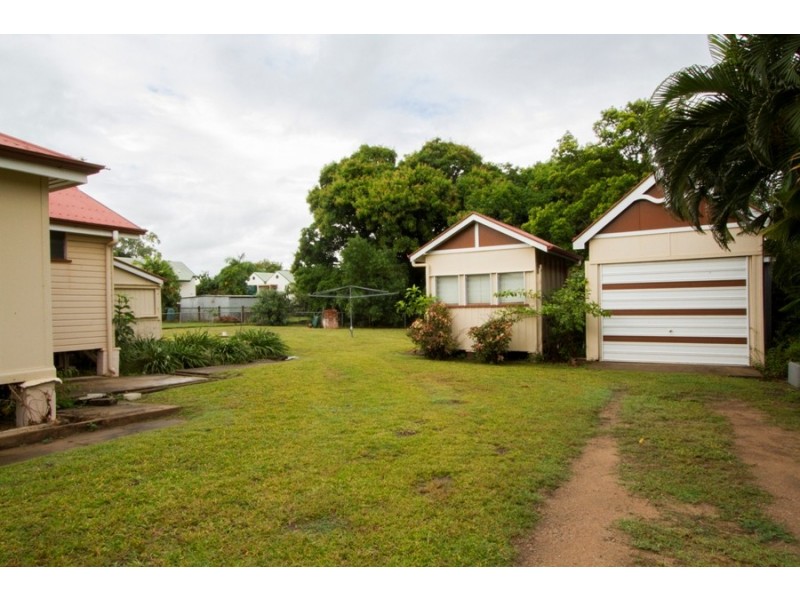 10 Ralston Street, West End QLD 4810