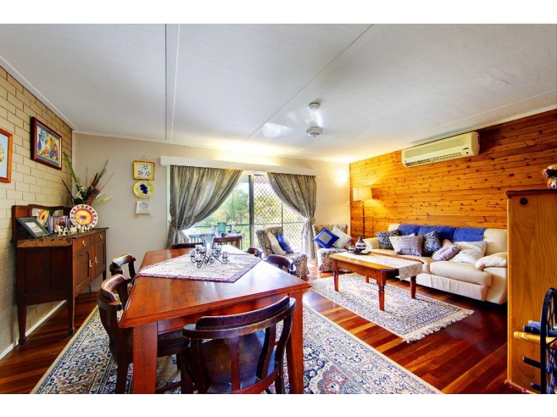 4 Banksia Street, Kirwan QLD 4817