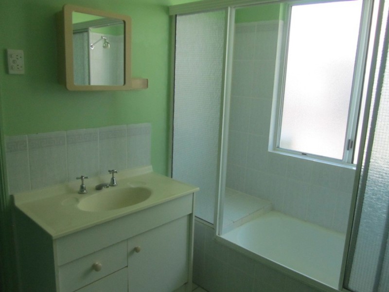 16 Pisa Court, Kelso QLD 4815