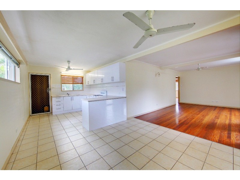 7 Marcus Street, Rasmussen QLD 4815