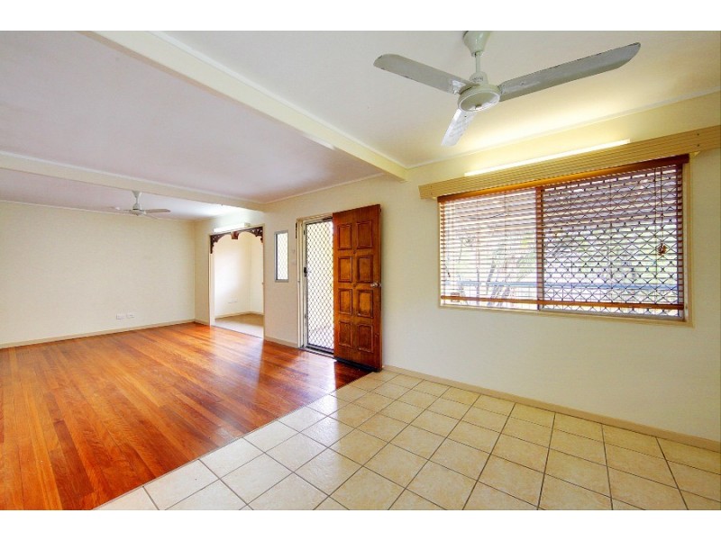 7 Marcus Street, Rasmussen QLD 4815