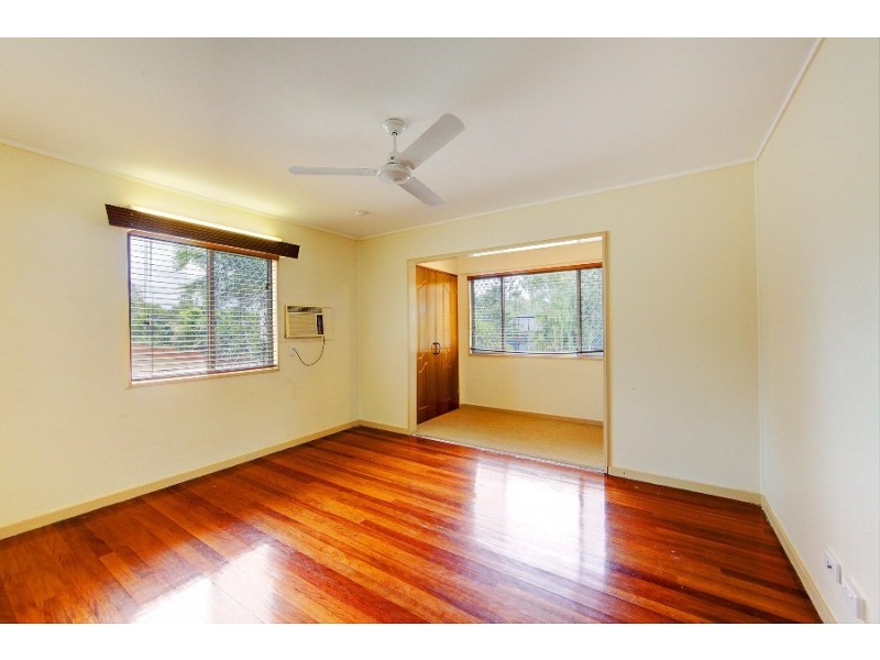 7 Marcus Street, Rasmussen QLD 4815