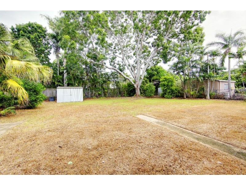 7 Marcus Street, Rasmussen QLD 4815