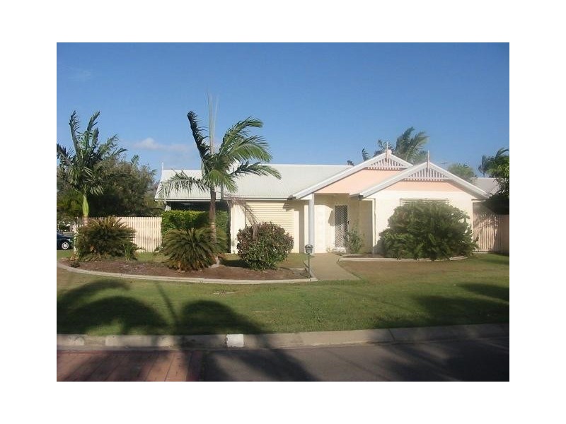 6 Tartan Place, Rasmussen QLD 4815