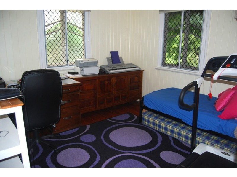 6 Union Street, Hyde Park QLD 4812