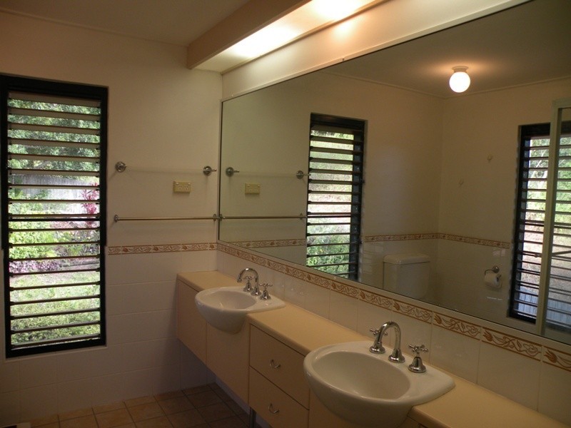 4 Lexington Drive, Wulguru QLD 4811