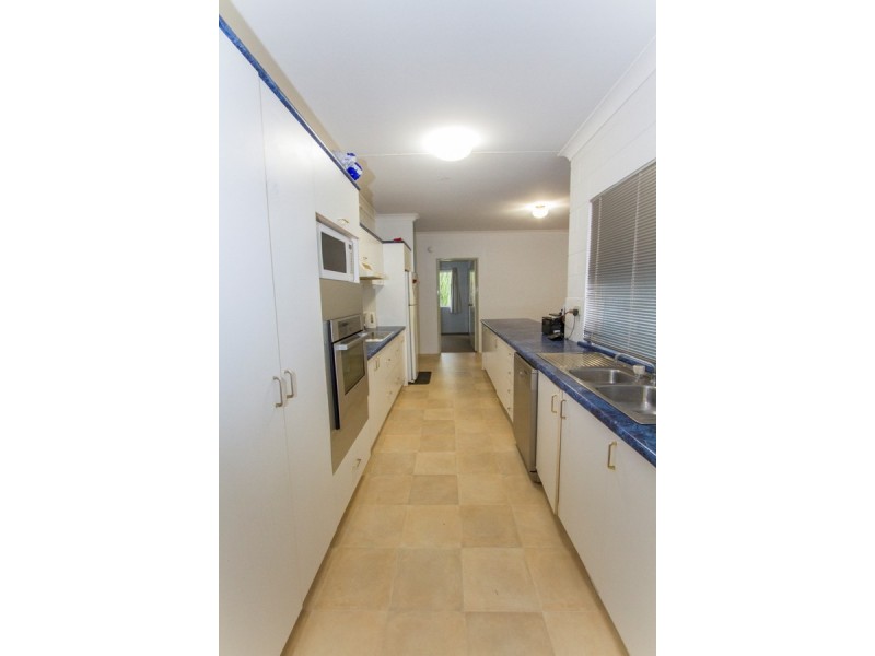 10 Mostyn Cresent, Bushland Beach QLD 4818