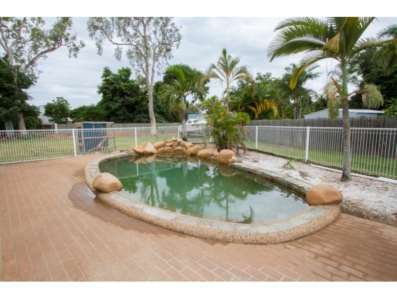 10 Mostyn Cresent, Bushland Beach QLD 4818