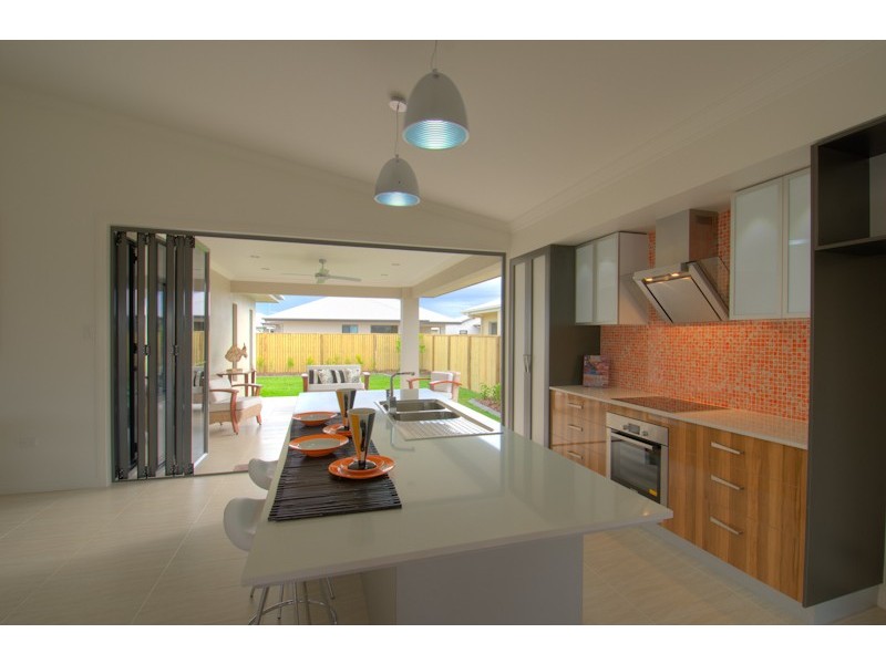 12 Saba Street, Burdell QLD 4818